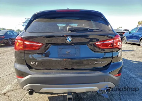 2018 BMW X1 xDrive28I z USA, uszkodzony, nr VIN WBXHT3C34J5L33178